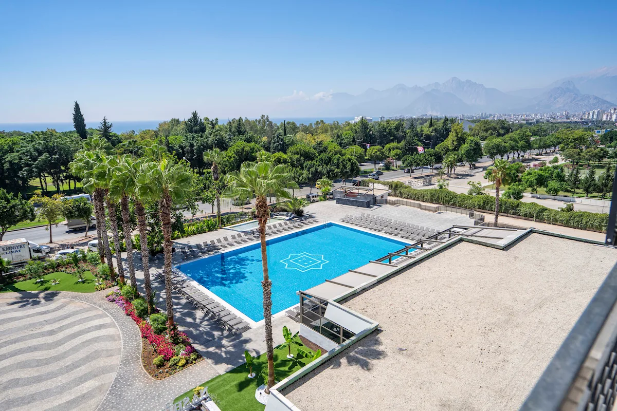 Nashira City Resort 11